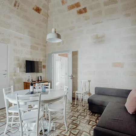 Apartment Casetta Via Roma By Monholiday Monopoli
